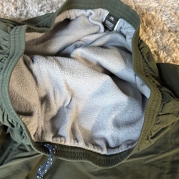 Patagonia Men's Dark Green Camp Sweat Pant - Picture 8 of 10